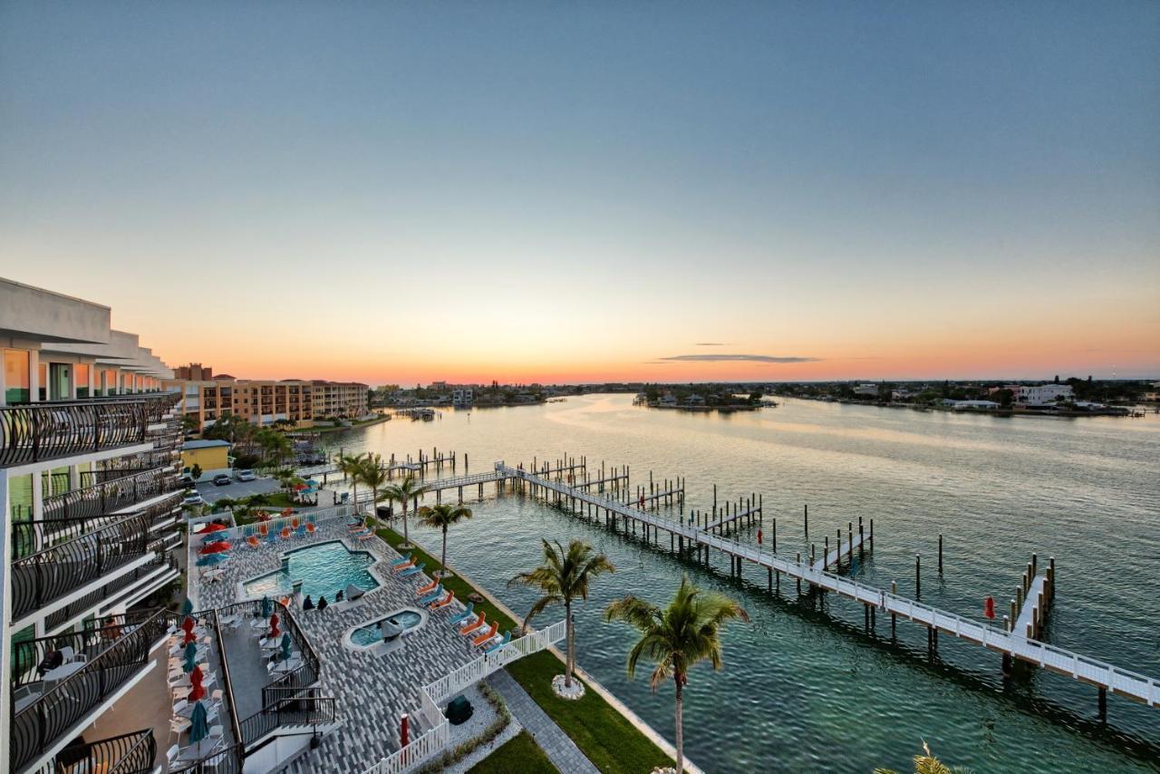 Fusion Resort Waterfront Suites Treasure Island Exterior photo