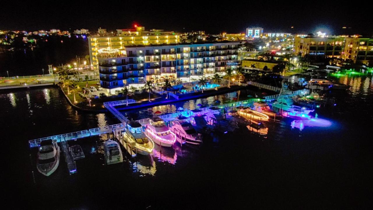 Fusion Resort Waterfront Suites Treasure Island Exterior photo