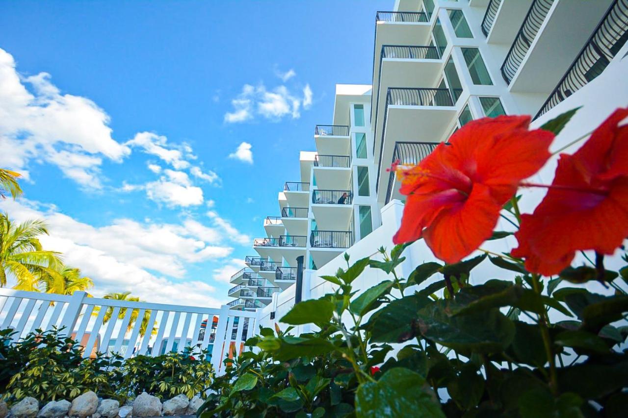 Fusion Resort Waterfront Suites Treasure Island Exterior photo